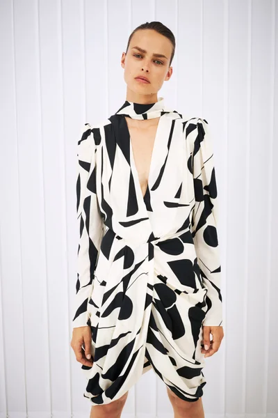 Look 10